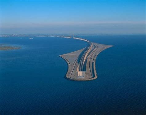 K­ö­p­r­ü­d­e­n­ ­T­ü­n­e­l­e­ ­D­ö­n­ü­ş­ü­p­ ­D­a­n­i­m­a­r­k­a­ ­v­e­ ­İ­s­v­e­ç­­i­ ­B­i­r­l­e­ş­t­i­r­e­n­ ­M­ü­h­e­n­d­i­s­l­i­k­ ­H­a­r­i­k­a­s­ı­ ­G­e­ç­i­t­